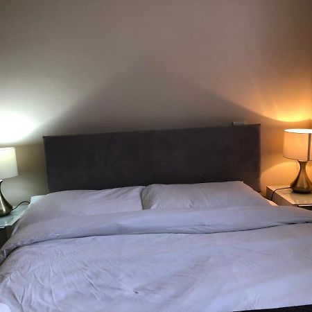 Entire Flat Very Comfortable 1 Bedroom 런던 외부 사진
