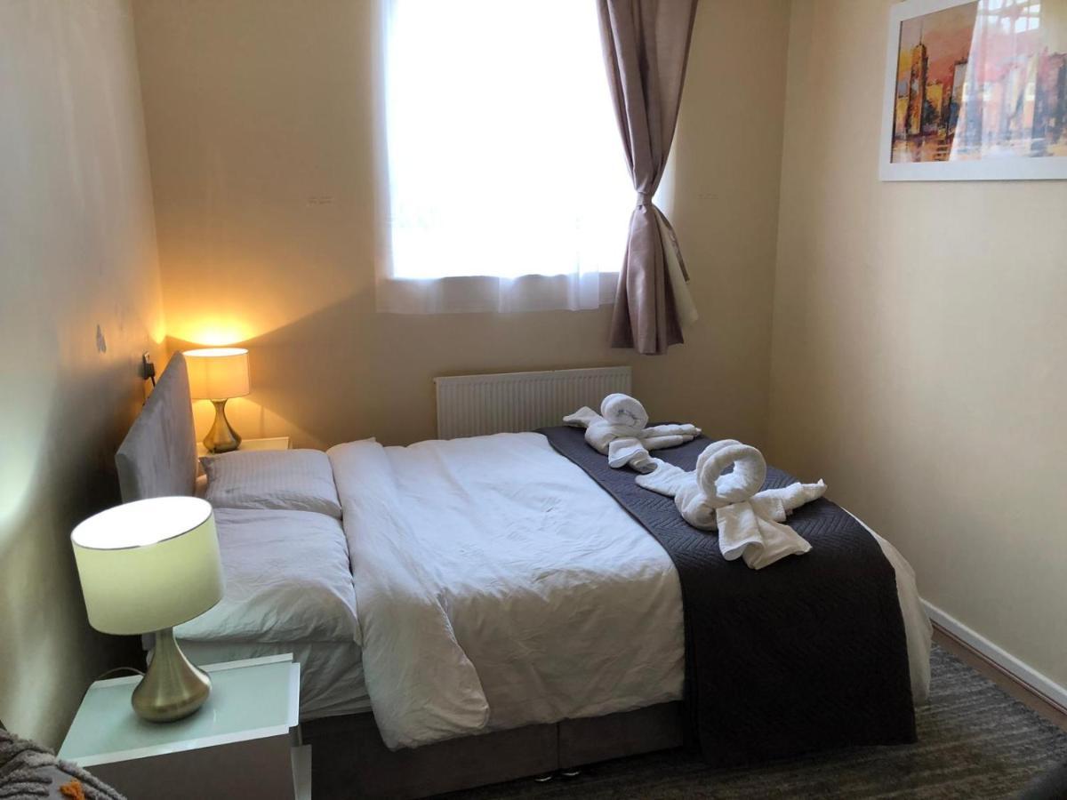 Entire Flat Very Comfortable 1 Bedroom 런던 외부 사진